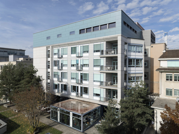 Universitätsspital CHUV in Lausanne mit dynamischer Verglasung