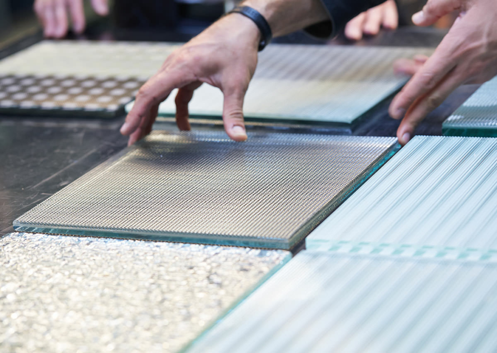 Designglas Farbe, Reflexion & strukturiertes Gussglas