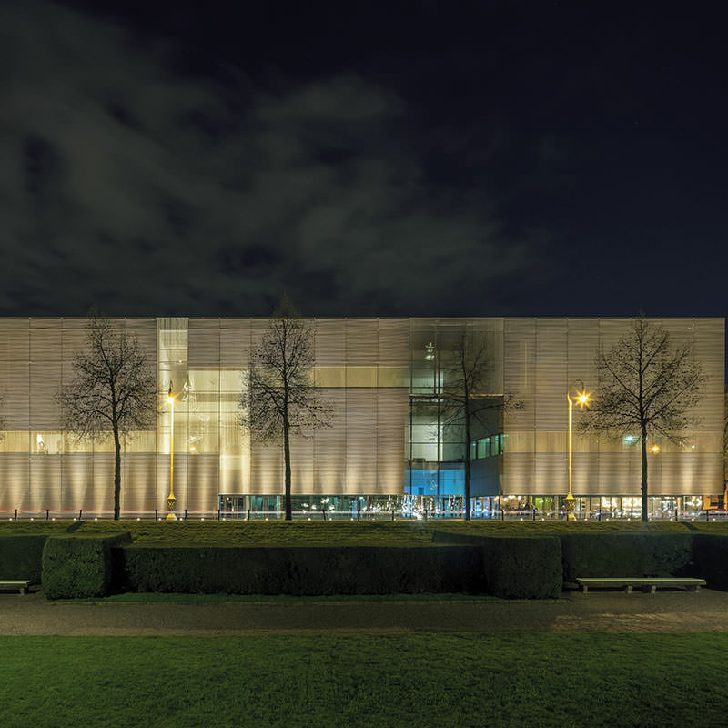 Neue Kunsthalle Mannheim, Ansicht von vorne: Dreifachverglasung im Atriumdach und in der Fassade