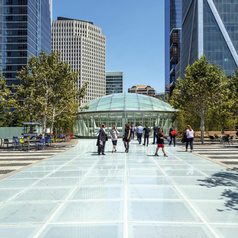 Salesforce Transit Center San Francisco: begehbare LITE-FLOOR-Gläser mit einem speziellen Aufbau aus Brandschutzglas und Opferglas